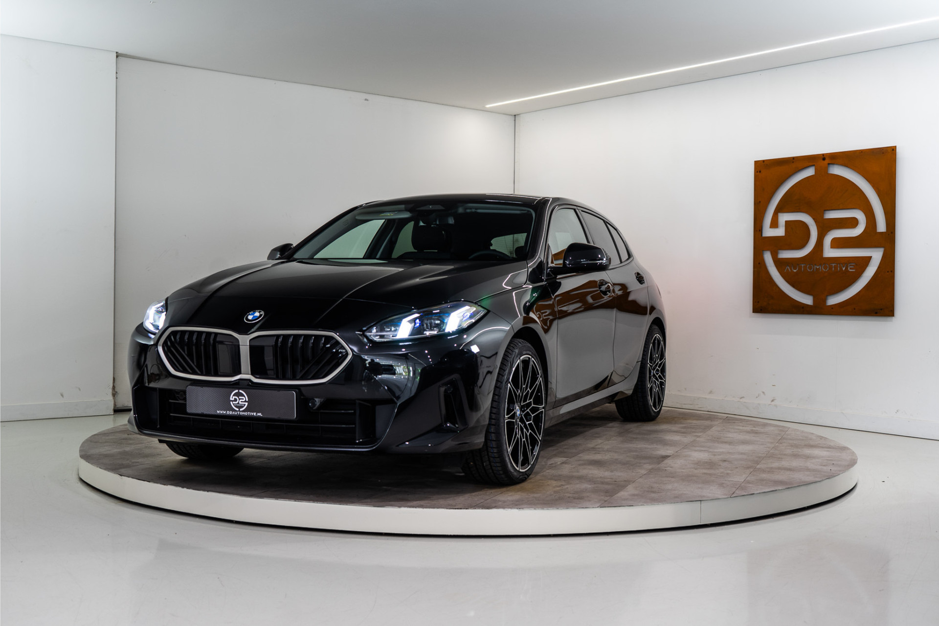 BMW 1-serie 120 Sport Premium 157PK | Facelift | Laser | Carplay | Comfort | Fabrieksgarantie 45706183-0.jpg | D2 Automotive