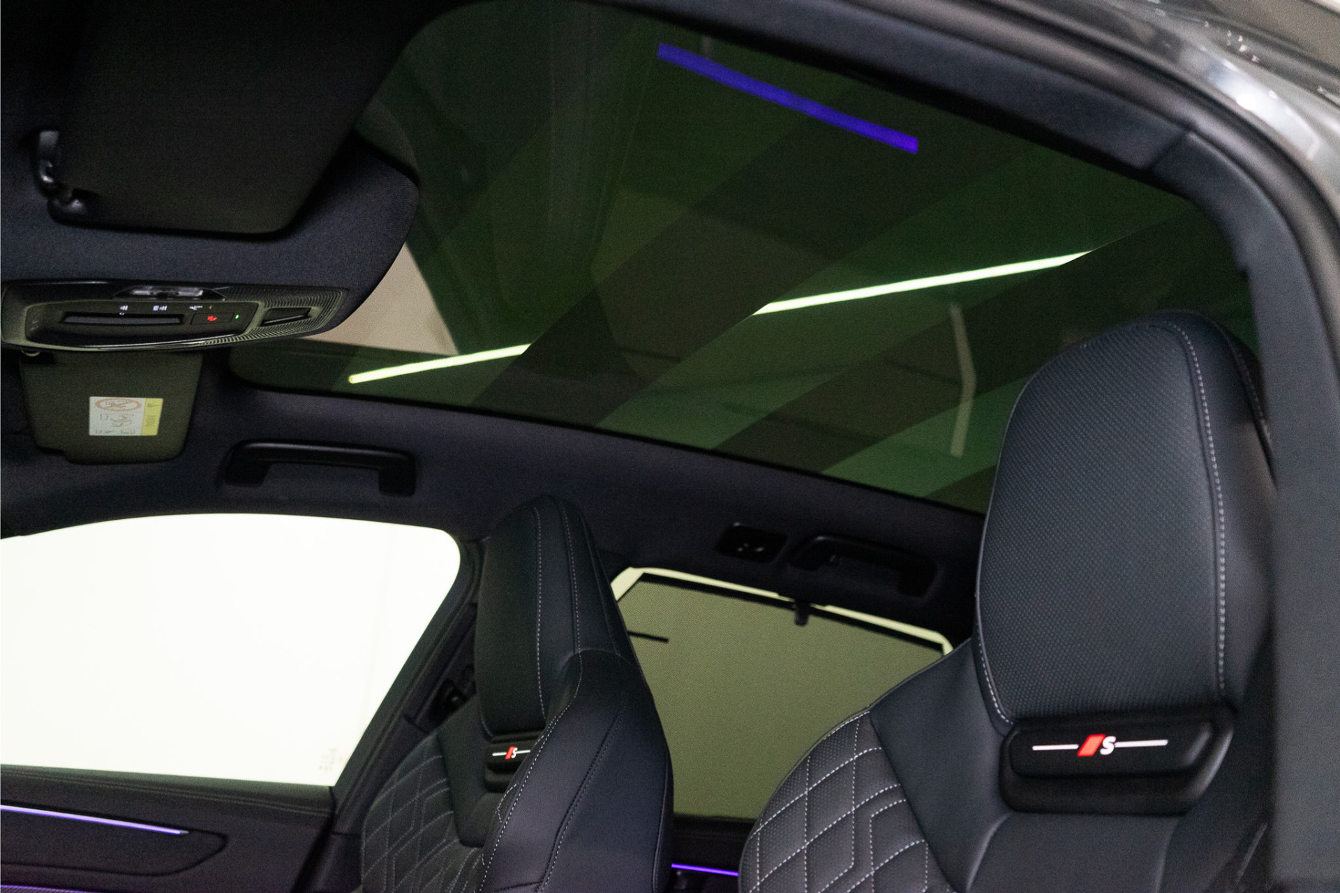 Audi A6 Avant C9 e-hybrid 270KW Quattro S Edition Competition 367PK | Tech Pro | B&O | Lucht | Trekhaak | Werkelijk VOL OPTIE! 5 jaar Fa 48465903-36.jpg | D2 Automotive