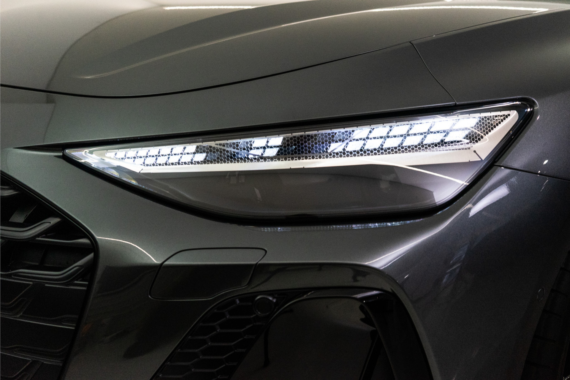 Audi A6 Avant C9 e-hybrid 270KW Quattro S Edition Competition 367PK | Tech Pro | B&O | Lucht | Trekhaak | Werkelijk VOL OPTIE! 5 jaar Fa 48465903-77.jpg | D2 Automotive