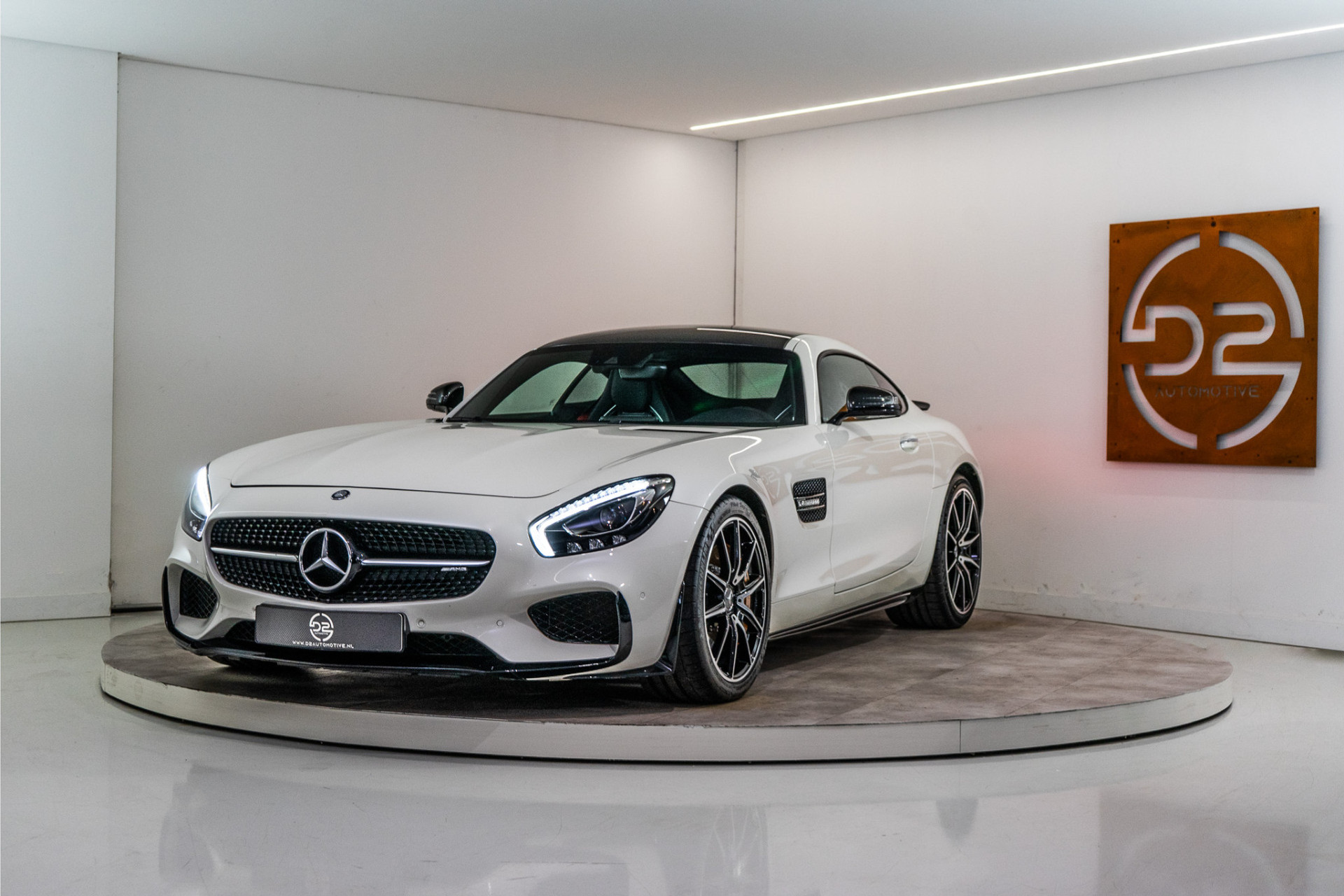 Mercedes-Benz AMG GT 4.0 S Edition 1 510PK | Pano | Perf. Seats | Burmester | Keramisch | 12 MND Garantie 49130985-0.jpg | D2 Automotive