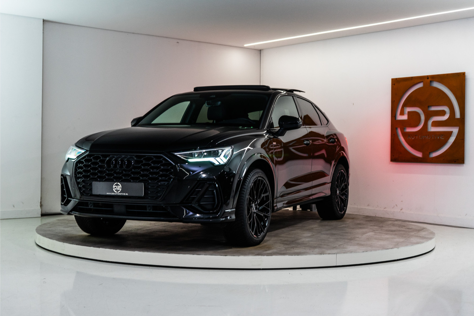 Audi Q3 Sportback 45 TFSI e S Edition 245PK | Pano | Sonos | Trekhaak | Sfeer | VOL! 12 MND Garantie 49575486-0.jpg | D2 Automotive