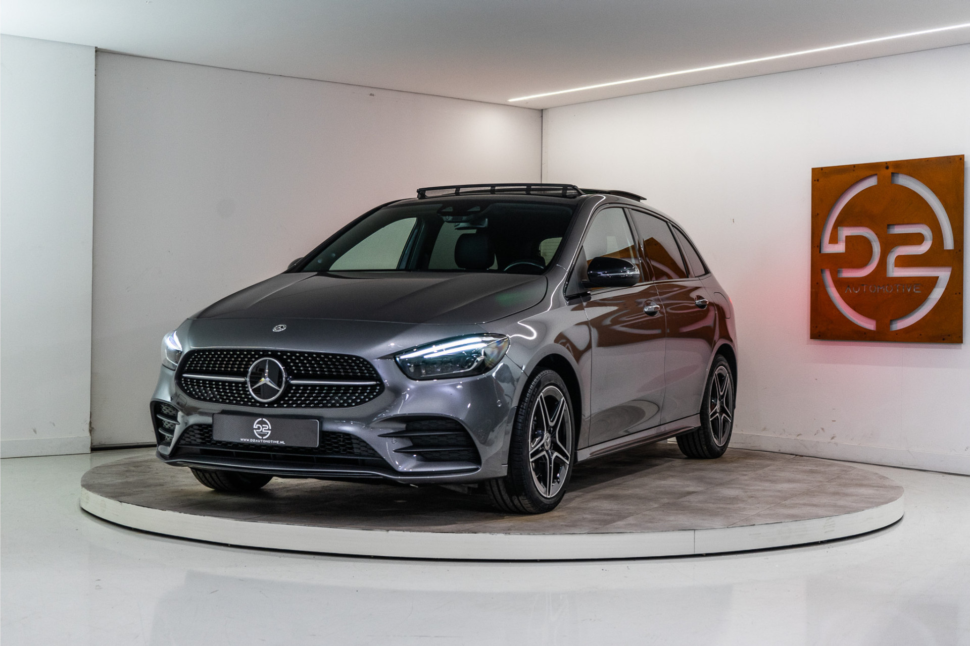 Mercedes-Benz B-Klasse 250 e AMG 218PK | NL AUTO+NAP | Pano | Memory | Burmester | Sfeer | Trekhaak | VOL! 12 MND Garantie 49576603-0.jpg | D2 Automotive