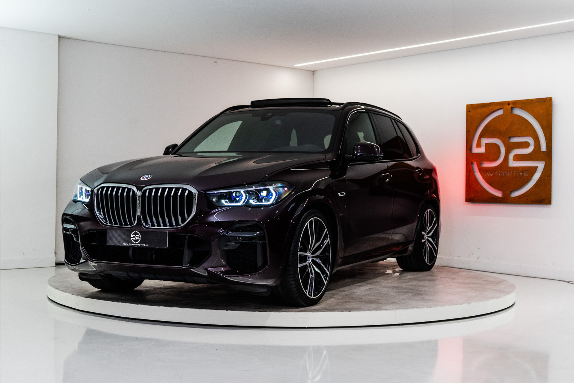 BMW X5 xDrive45e High Executive M-Sport 394PK | Ametrin | Individual | Bowers&Wilkins | Pano | VOL! 12 MND Garantie 49937668-0.jpg | D2 Automotive