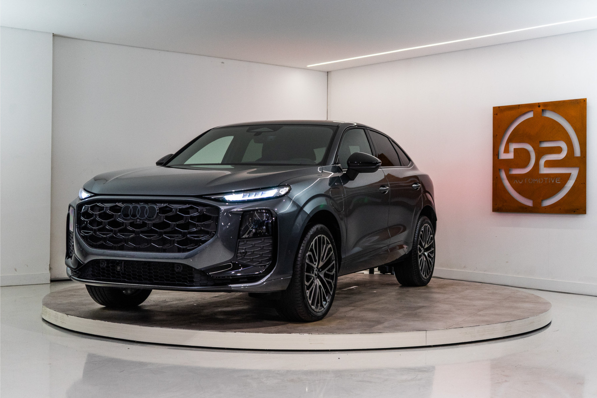 Audi Q3 Sportback e-hybrid 272PK | MY 2026 PER DIRECT LEVERBAAR | Matrix | Pano | Sfeer | HUD | VOL! 5 JAAR FABRIEKSGARANTIE 50549005-0.jpg | D2 Automotive