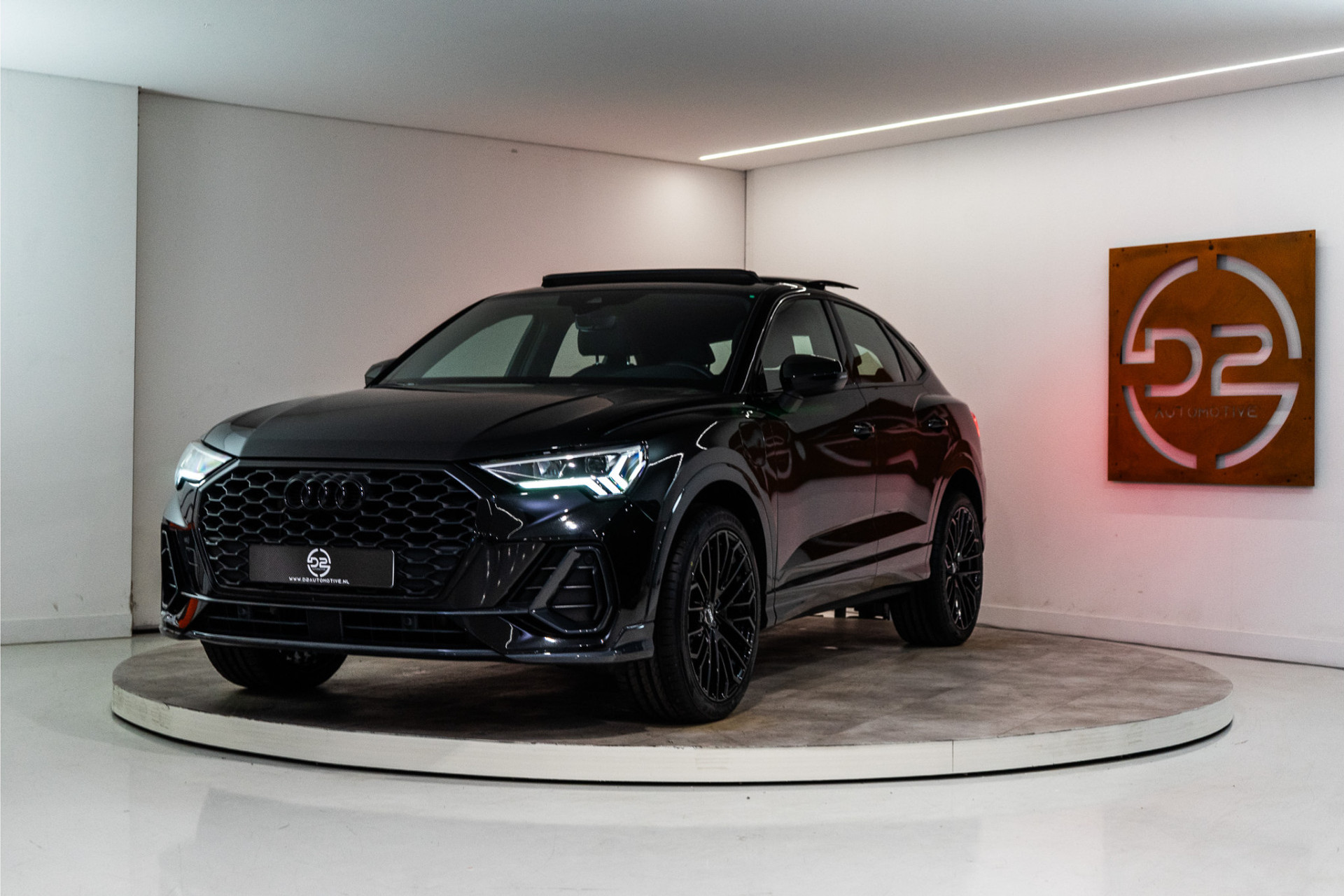 Audi Q3 Sportback 45 TFSI e S Business 245PK | Pano | Acc | Leder | Carplay | Stoelverw. | 12 MND Garantie 50729092-0.jpg | D2 Automotive