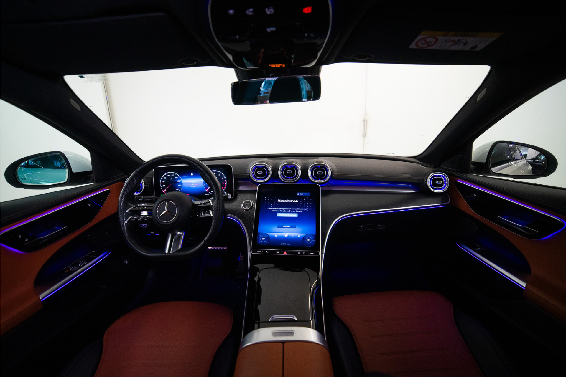 Mercedes-Benz C-Klasse 180 AMG Line 170PK | Sfeer | Carplay | Leder | Stoelverw. | 12 MND Garantie 51028805-17.jpg | D2 Automotive