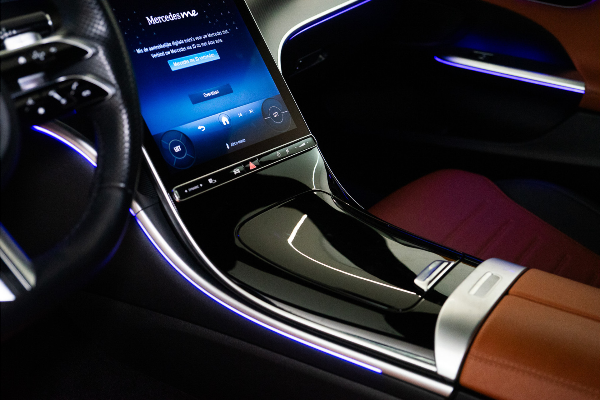 Mercedes-Benz C-Klasse 180 AMG Line 170PK | Sfeer | Carplay | Leder | Stoelverw. | 12 MND Garantie 51028805-34.jpg | D2 Automotive