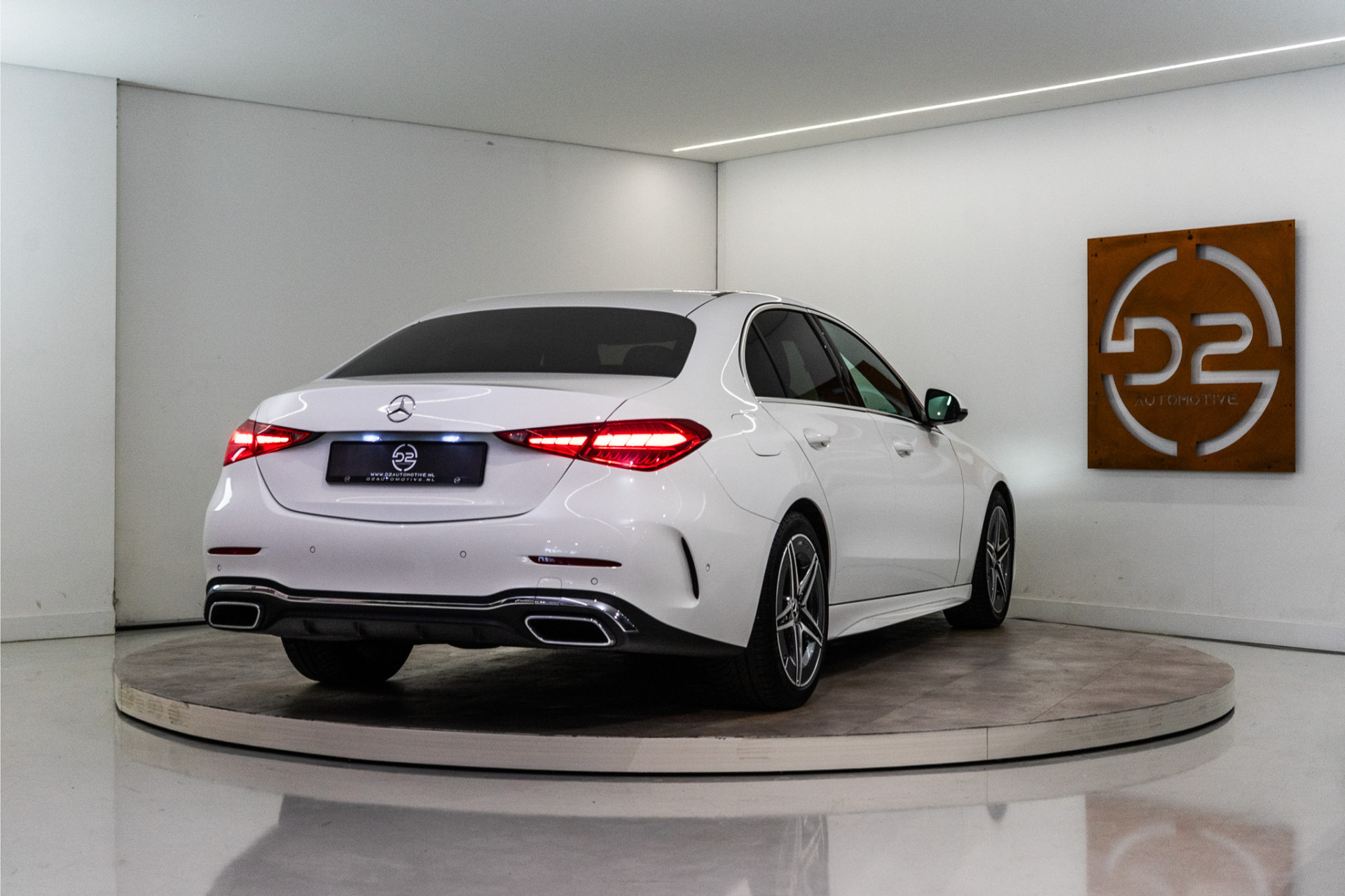 Mercedes-Benz C-Klasse 180 AMG Line 170PK | Sfeer | Carplay | Leder | Stoelverw. | 12 MND Garantie 51028805-4.jpg | D2 Automotive