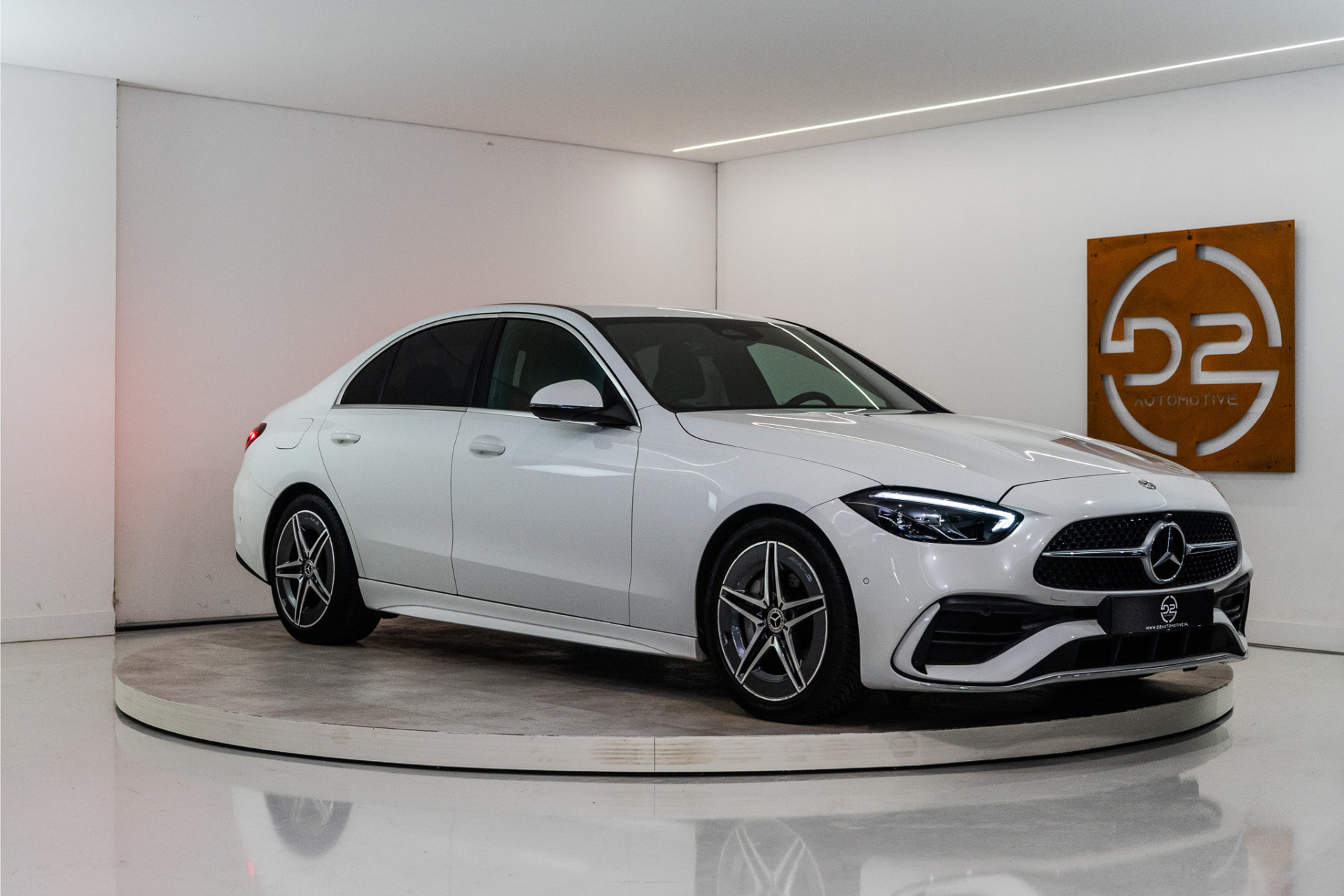 Mercedes-Benz C-Klasse 180 AMG Line 170PK | Sfeer | Carplay | Leder | Stoelverw. | 12 MND Garantie 51028805-6.jpg | D2 Automotive