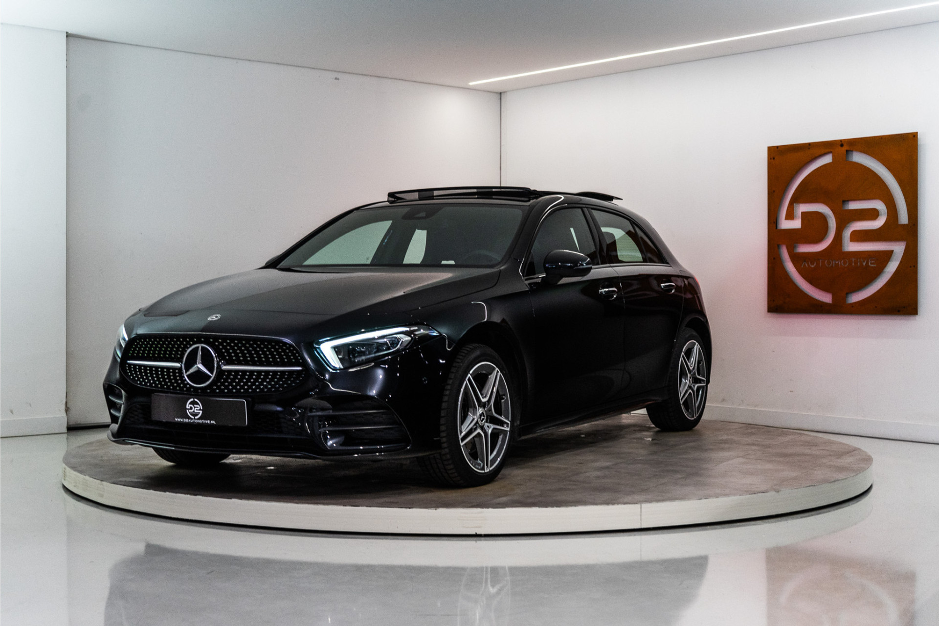 Mercedes-Benz A-Klasse 250 e AMG 218PK | Pano | Sfeer | LED | Stoelverw. | Keyless | 12 MND Garantie 51348185-0.jpg | D2 Automotive