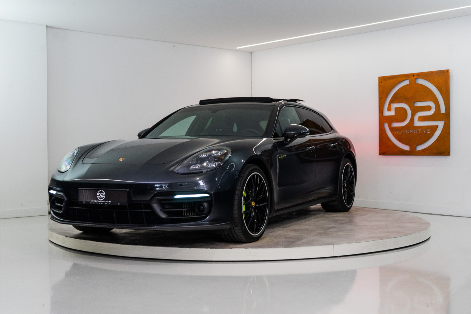 Porsche Panamera Sport Turismo 2.9 4 E-Hybrid Platinum Edition 462PK | Pano | Bose | Sfeer | Memory | Chrono | VOL! 12 MND Garantie 51465575-0.jpg | D2 Automotive