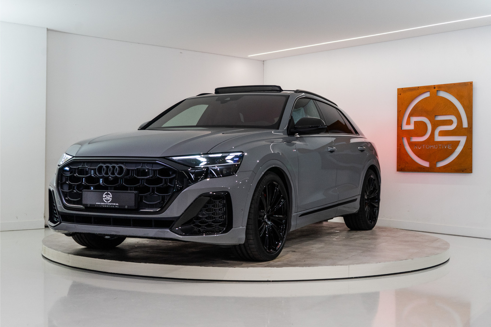 Audi Q8 60 TFSI E Quattro S-Edition Competition 490PK | Nardo | 3D B&O | Pano | VOL! 5 JAAR FABR. GARANTIE 51707814-0.jpg | D2 Automotive