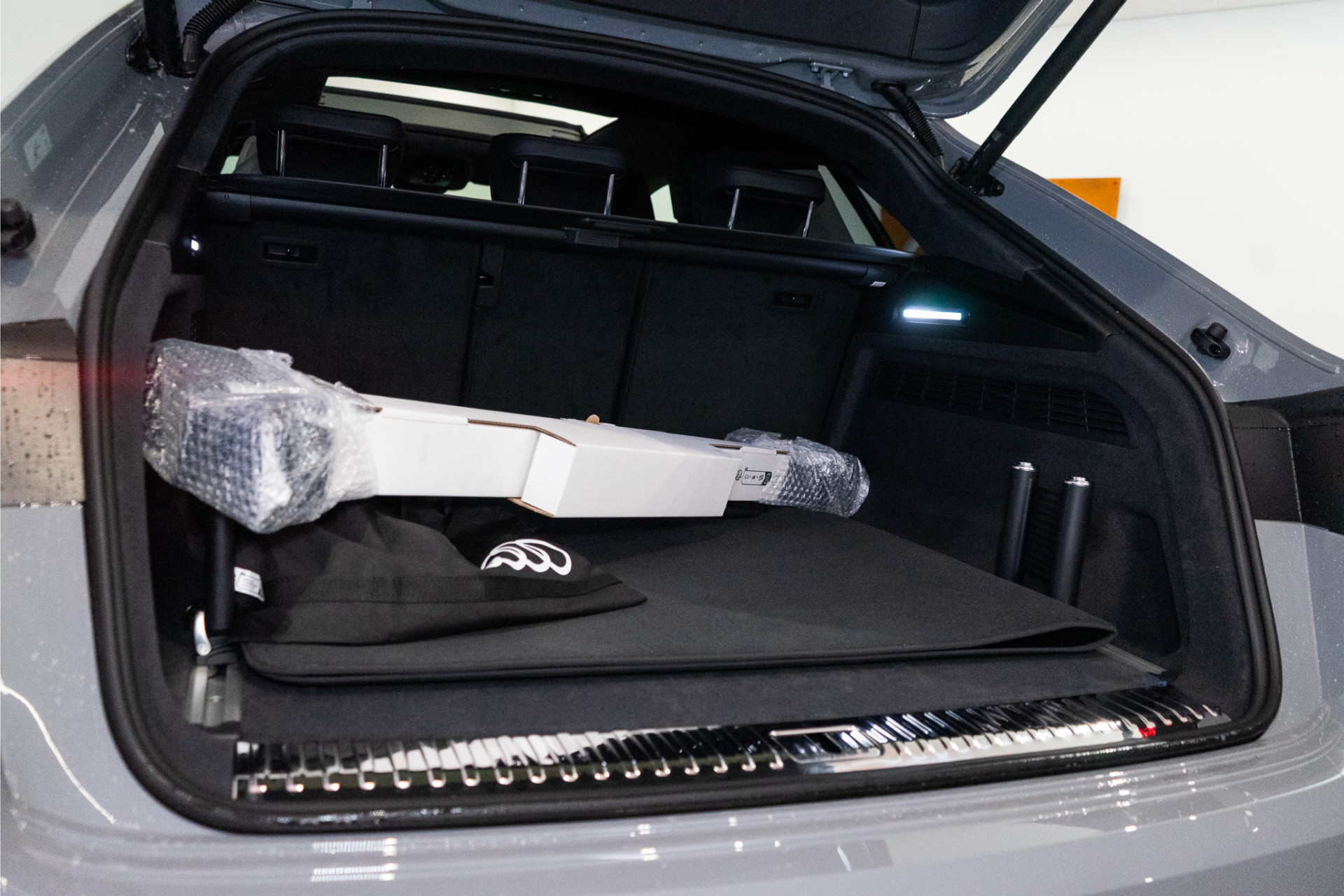 Audi Q8 60 TFSI E Quattro S-Edition Competition 490PK 2026 | Nardo | 3D B&O | Pano | VOL! 5 JAAR FABR. GARANTIE 51707814-20.jpg | D2 Automotive
