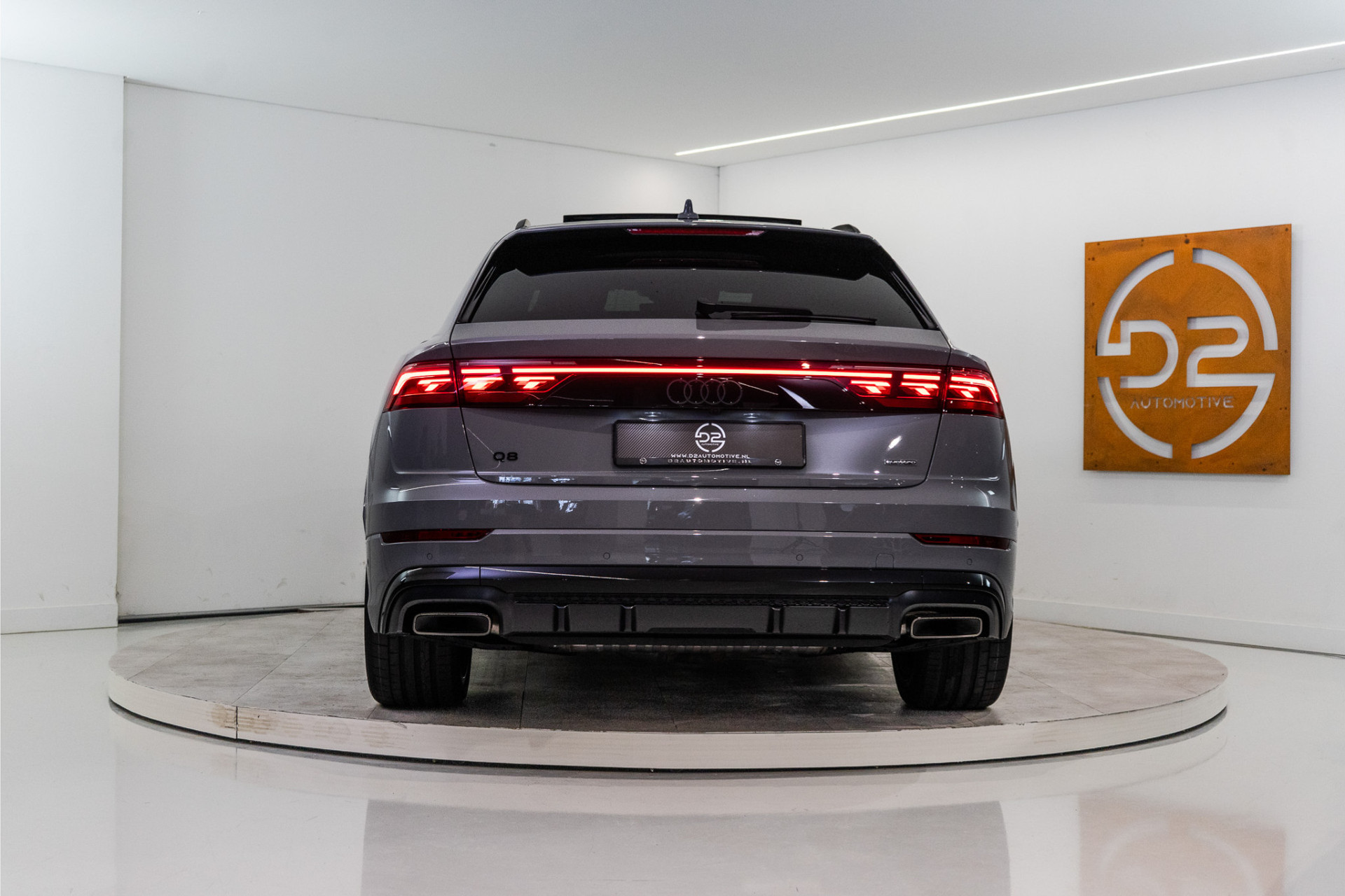 Audi Q8 60 TFSI E Quattro S-Edition Competition 490PK 2026 | Nardo | 3D B&O | Pano | VOL! 5 JAAR FABR. GARANTIE 51707814-3.jpg | D2 Automotive