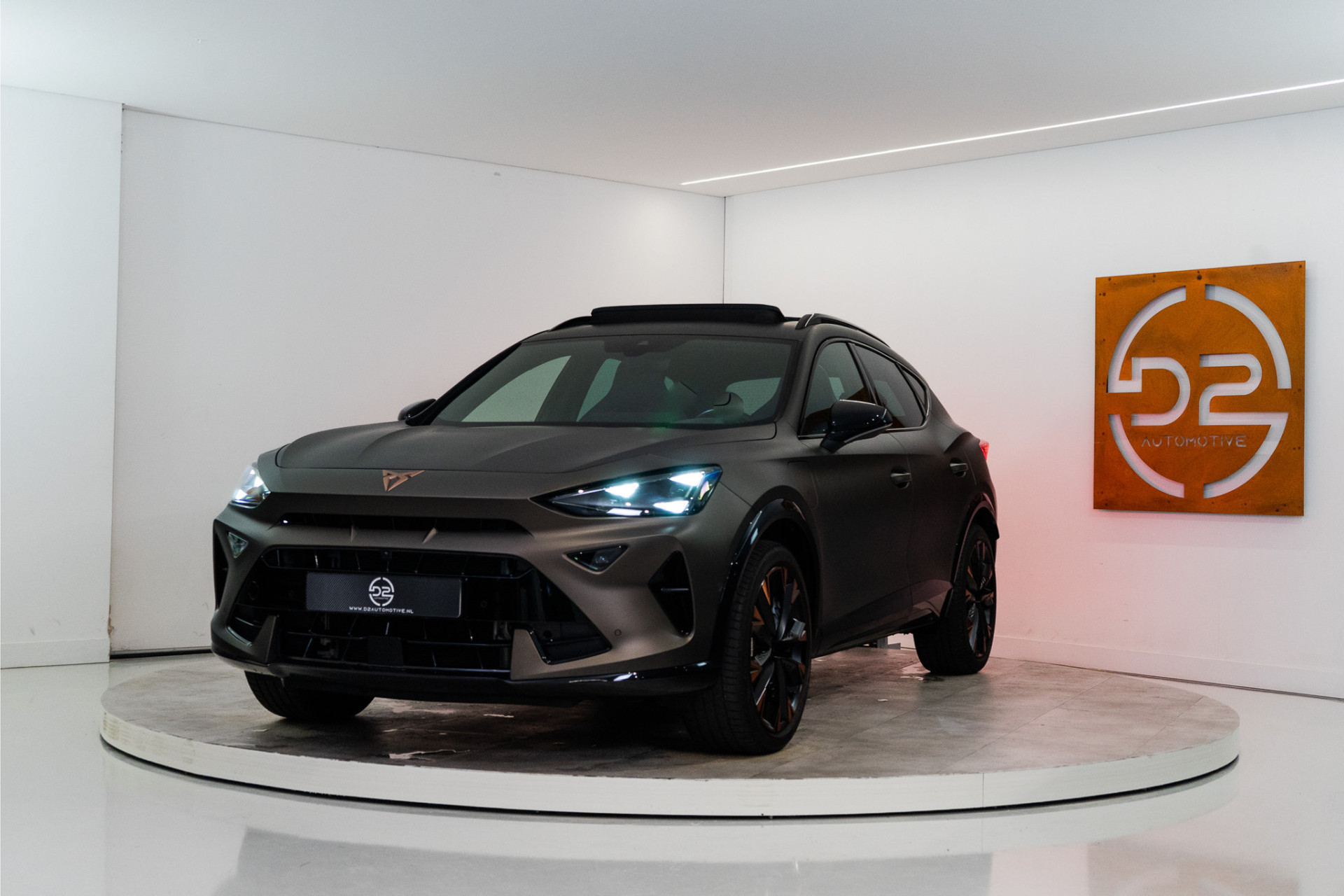 CUPRA Formentor 1.5 TSI e-Hybrid VZ Extreme 272PK Facelift | Matte Bronze | Pano | Sennheiser | Carbon Seats | VOL! 2 jaar Fabrieksgarantie 51708025-0.jpg | D2 Automotive