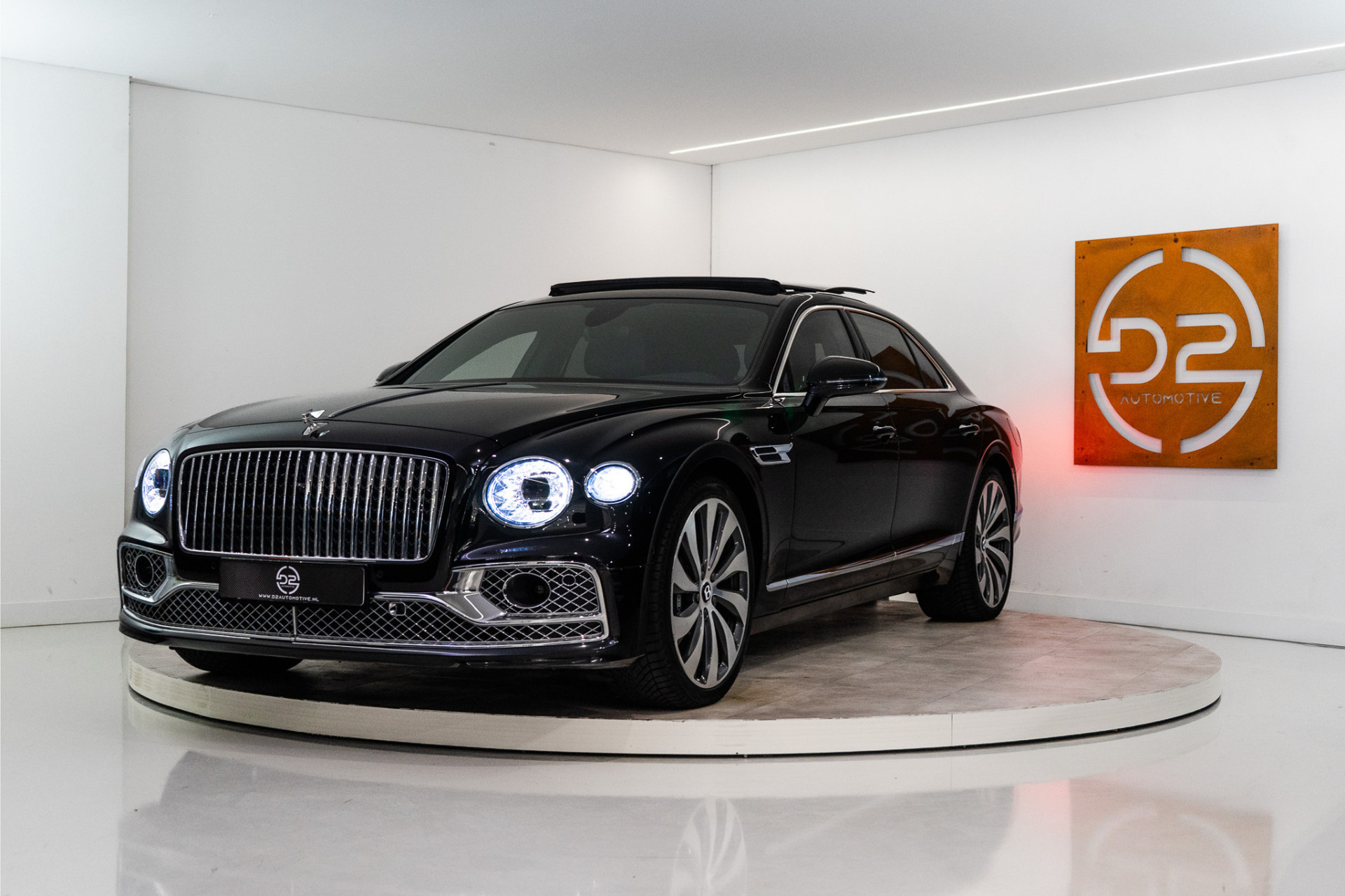Bentley Flying Spur 2.9 V6 Hybrid Mulliner 544PK | Pano | B&O | Night | Luchtvering | Garantie 51802133-0.jpg | D2 Automotive
