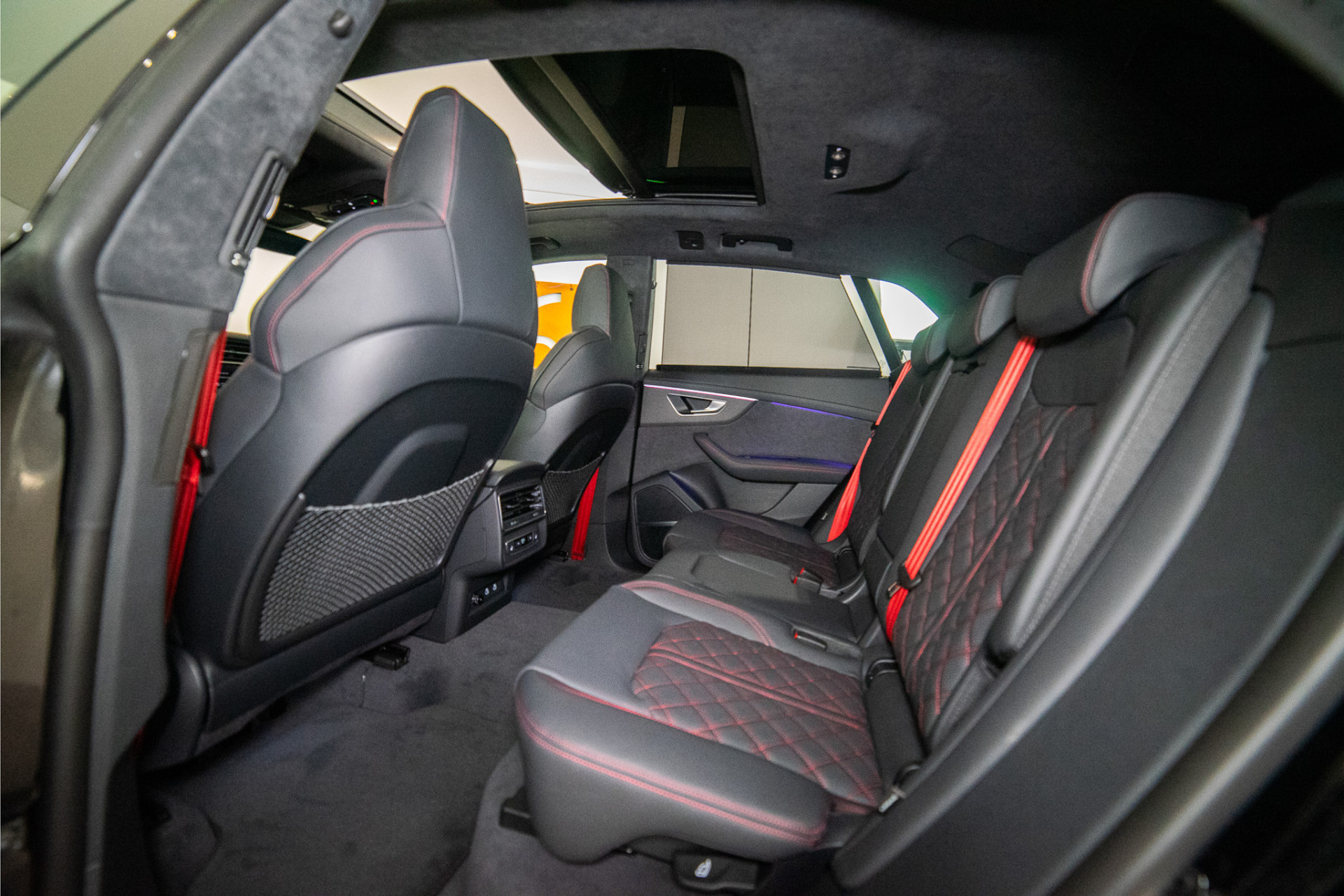 Audi Q8 60 TFSI E Quattro S-Edition Competition 490PK | 2026 | VOL! 5 JAAR GARANTIE 52619075-27.jpg | D2 Automotive