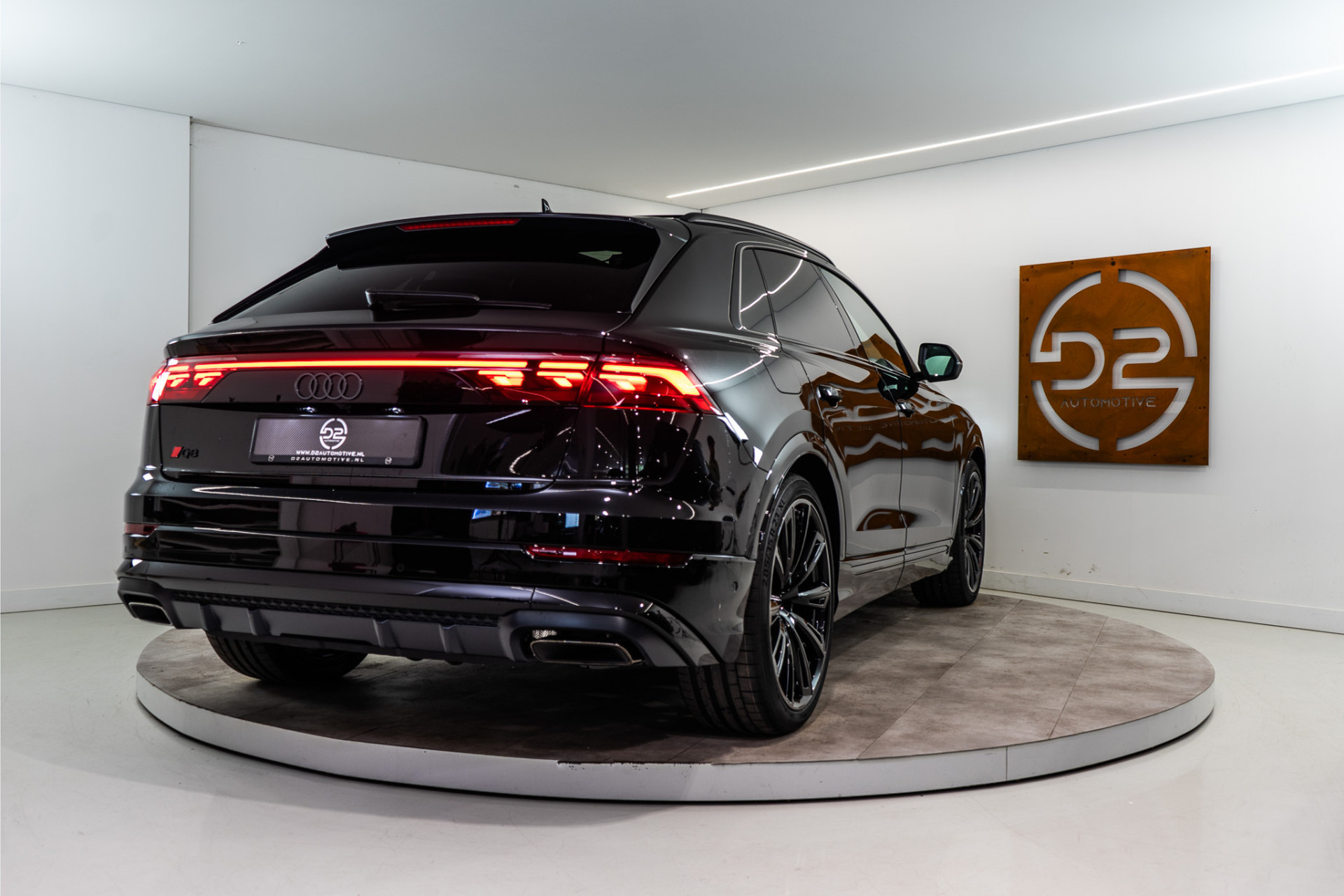 Audi Q8 60 TFSI E Quattro S-Edition Competition 490PK | 2026 | VOL! 5 JAAR GARANTIE 52619075-4.jpg | D2 Automotive