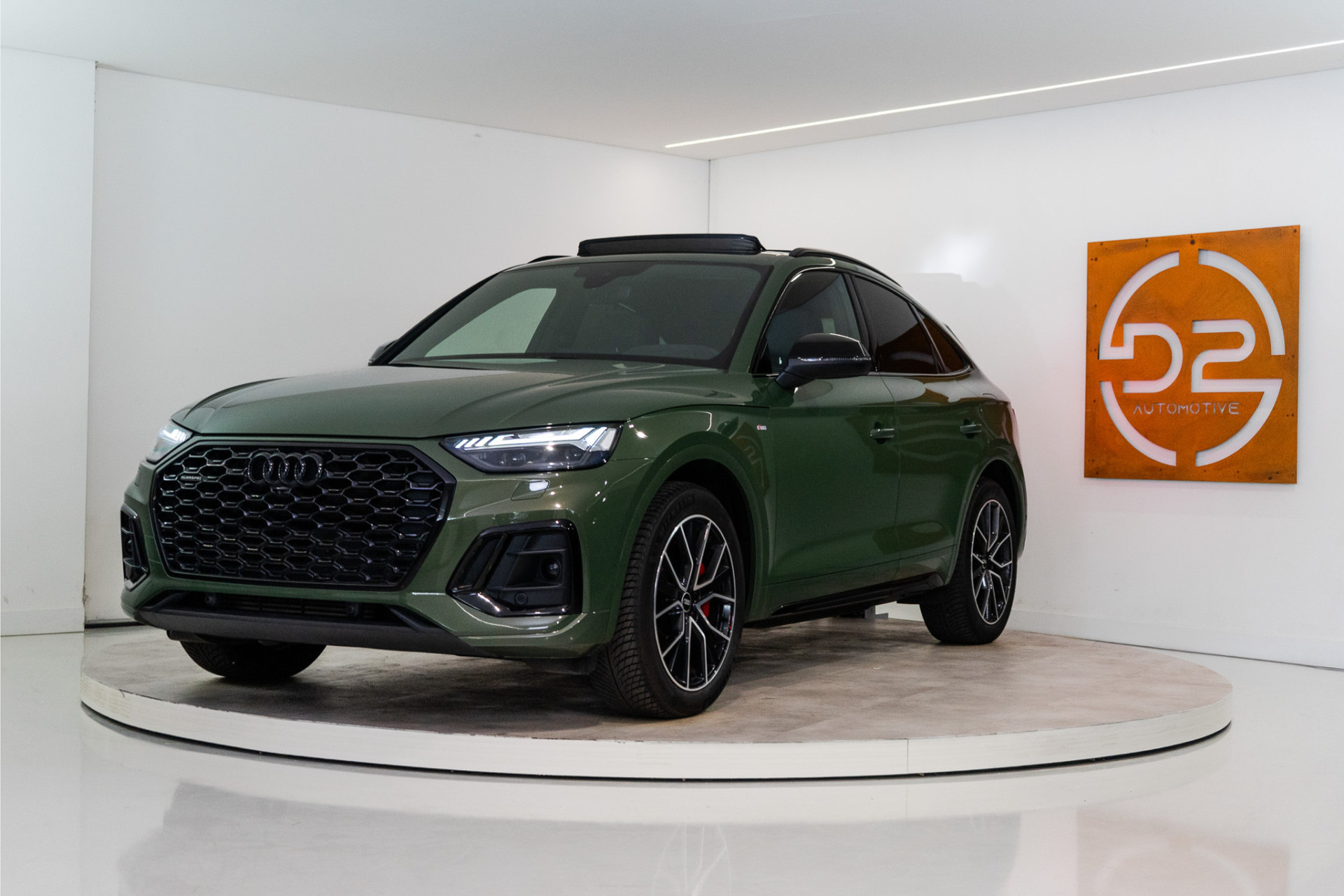 Audi Q5 Sportback 50 TFSI e S Edition Competition 300PK | Pano | Trekhaak | B&O | Luchtvering | HUD | VOL! 12 MND Garantie 52795735-0.jpg | D2 Automotive