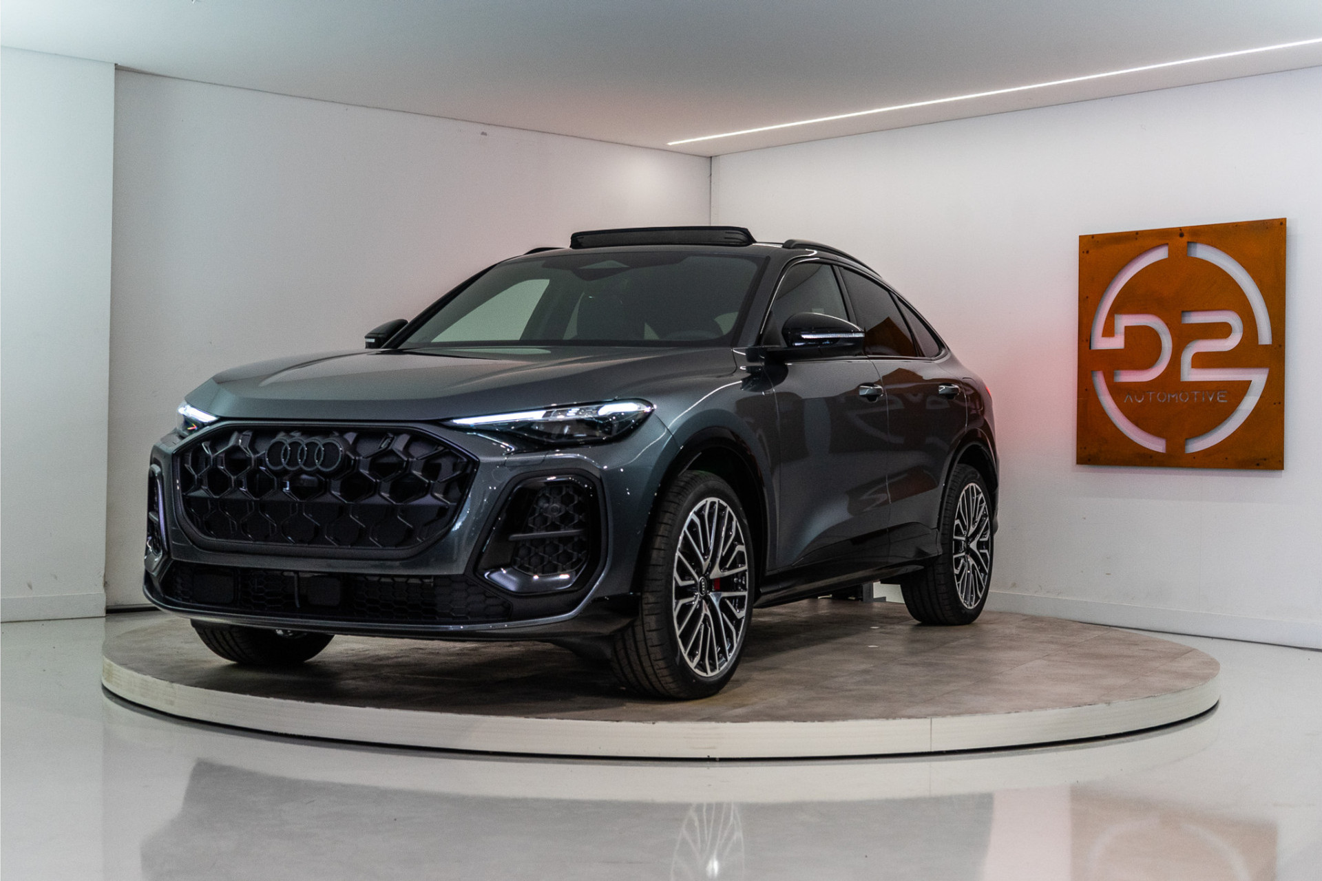 Audi Q5 Sportback e-hybrid 270KW Quattro S Edition 367PK | 2026 | B&O | Pano | Sfeer | Memory | 5 Jaar fabrieksgarantie! 52858023-0.jpg | D2 Automotive