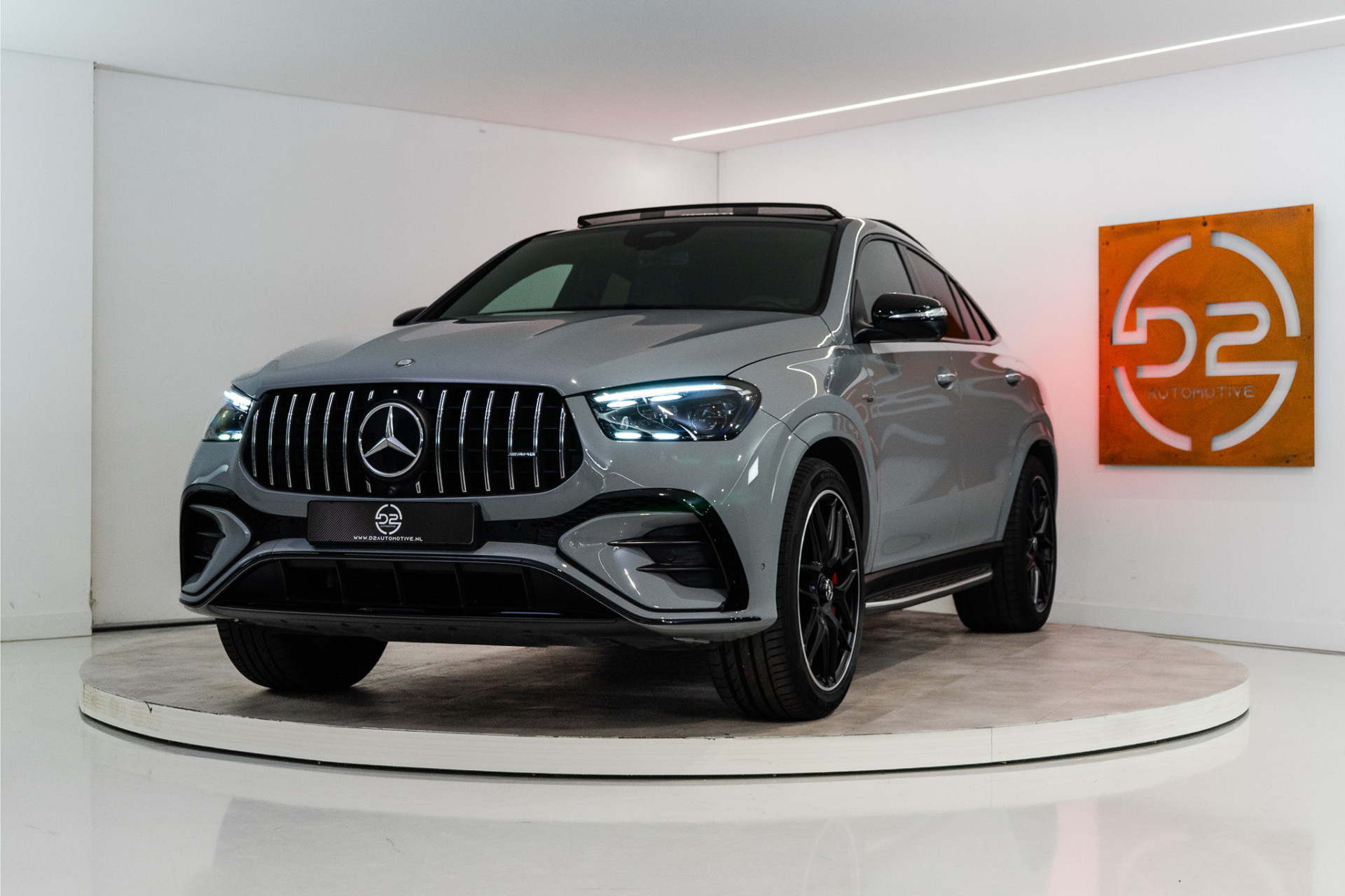Mercedes-Benz GLE Coupé AMG 53 Hybrid 4MATIC+ Premium + 544PK | Alpine Grey | Pano | Sfeer | Burmester | BOMVOL! Fabrieksgarantie 53675328-0.jpg | D2 Automotive