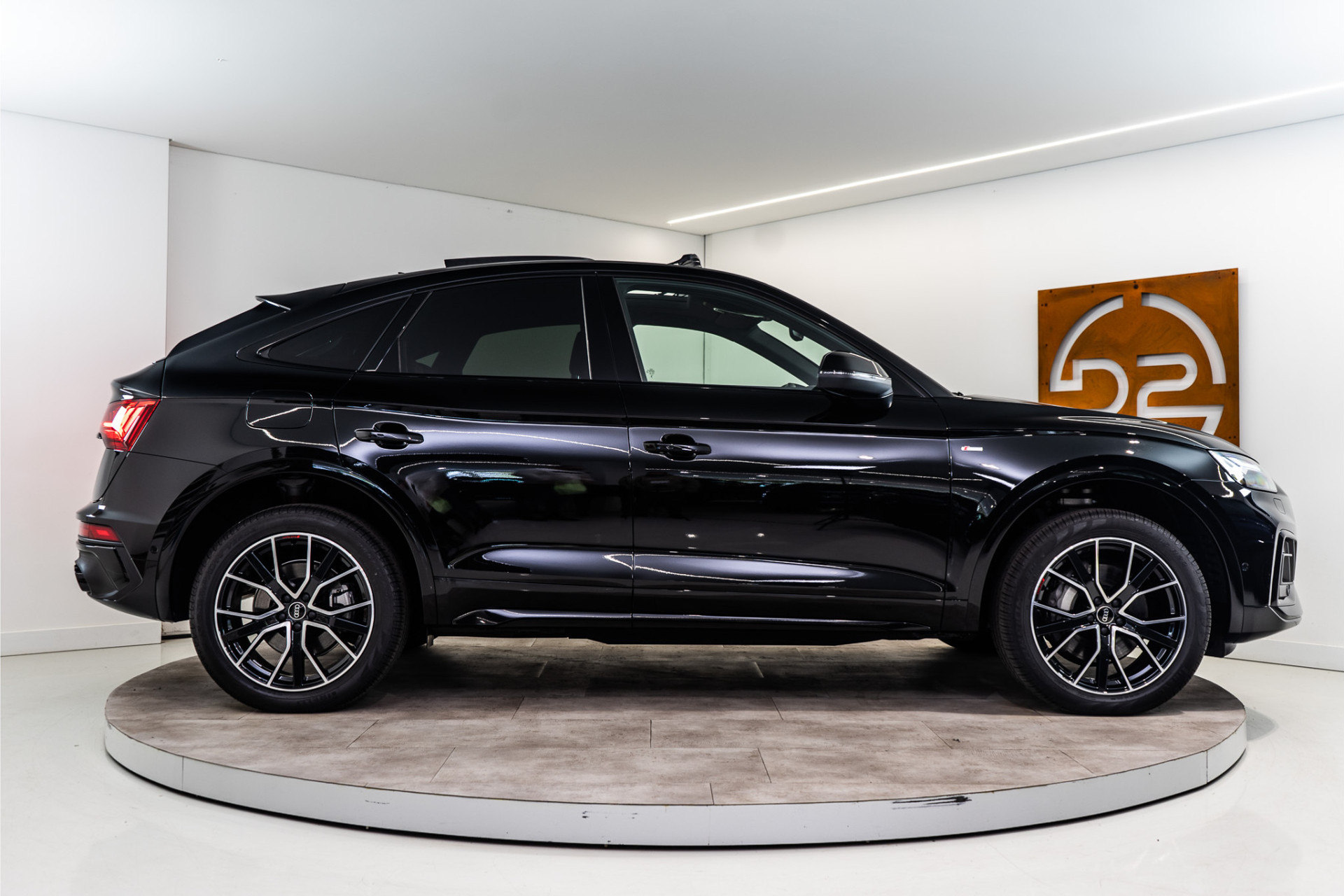 Audi Q5 Sportback 50 TFSI e S Edition Plug-In Hybrid | Pano | Matrix | Sfeer | 360 | 12 MND Garantie 54773298-10.jpg | D2 Automotive