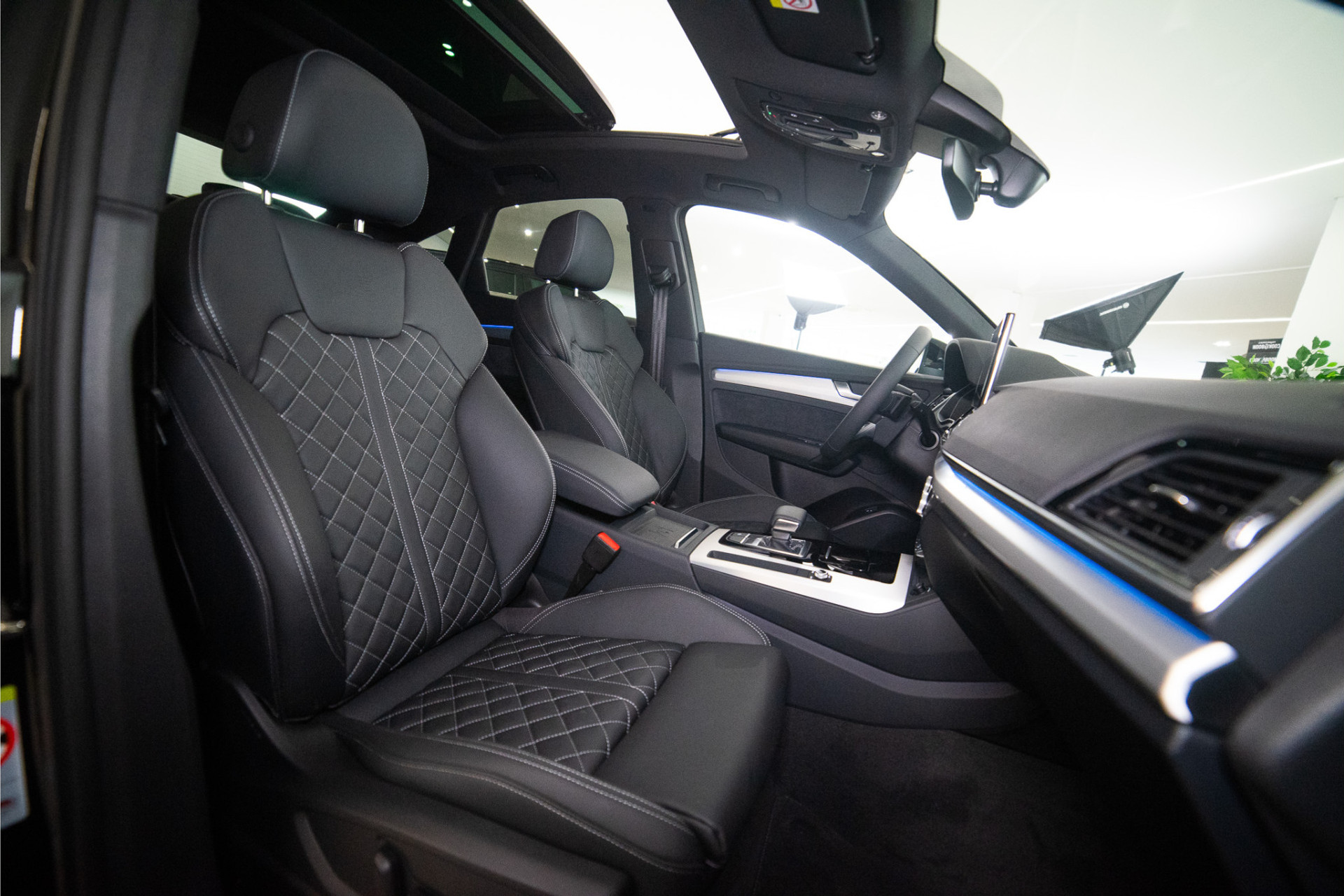 Audi Q5 Sportback 50 TFSI e S Edition Plug-In Hybrid | Pano | Matrix | Sfeer | 360 | 12 MND Garantie 54773298-30.jpg | D2 Automotive