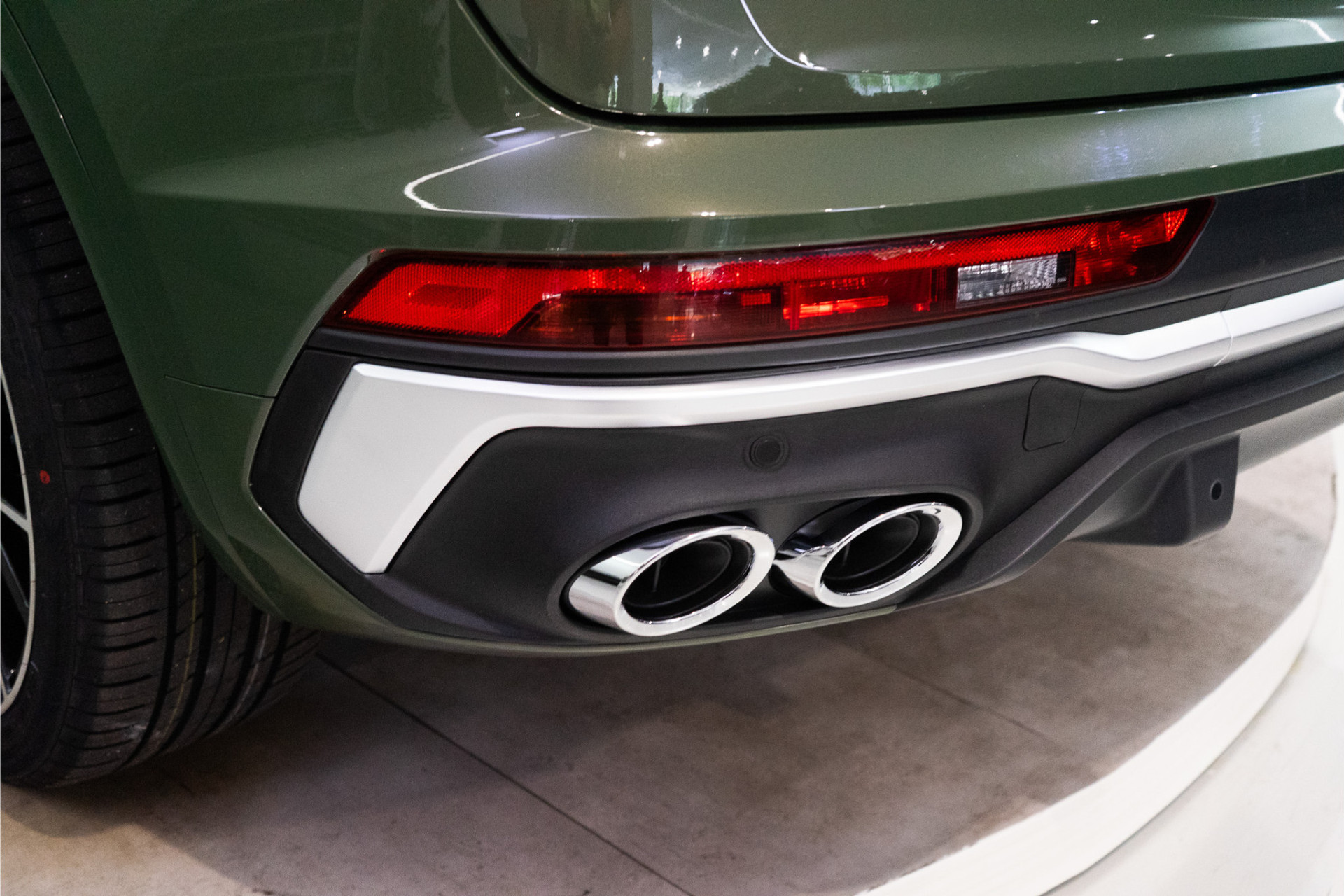 Audi Q5 Sportback 55 TFSI e S Line 367PK | District Green | Pano | Virtual | 21'' | SQ5 Sierstukken | 12 MND Garantie 55085750-15.jpg | D2 Automotive