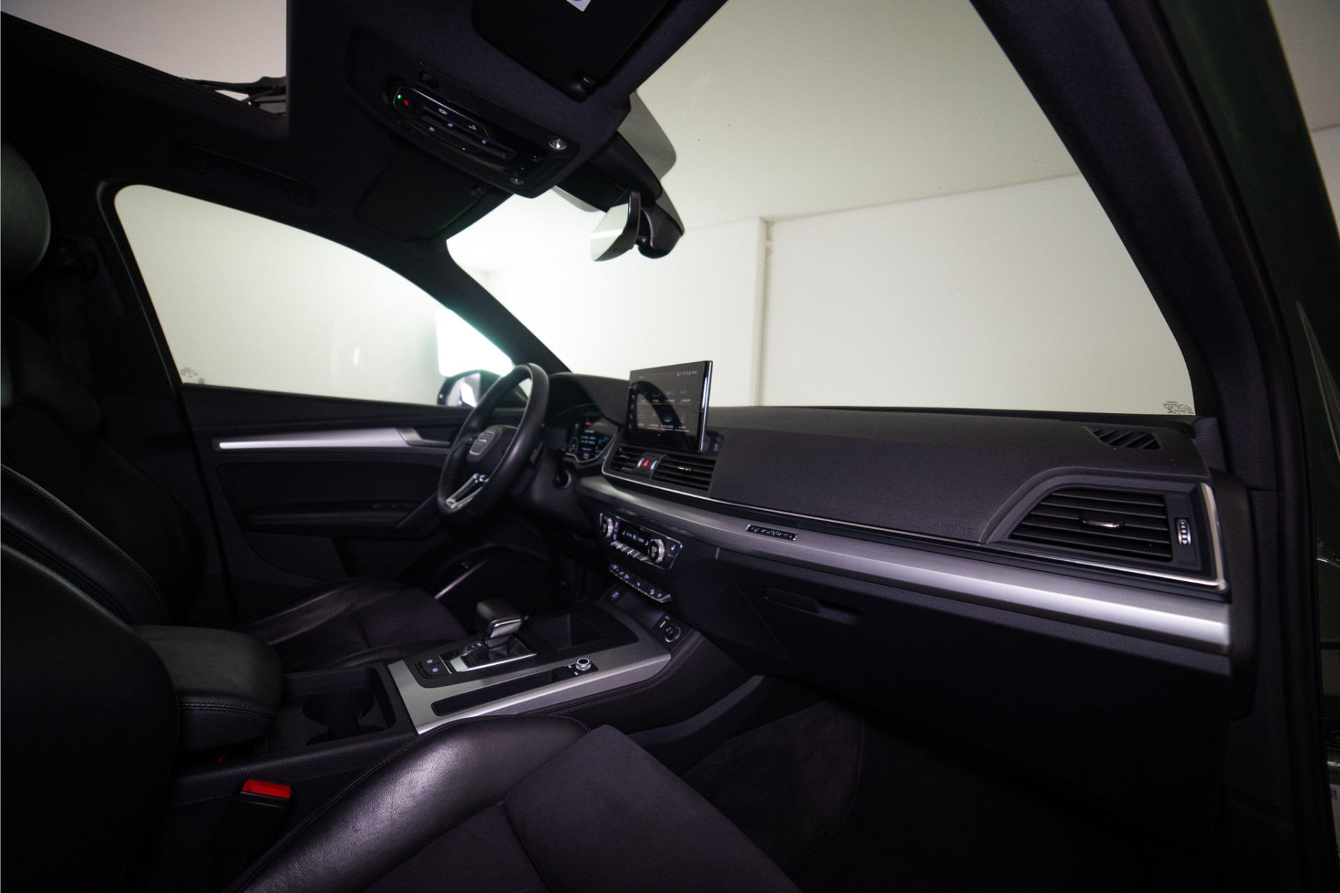 Audi Q5 Sportback 55 TFSI e S Line 367PK | District Green | Pano | Virtual | 21'' | SQ5 Sierstukken | 12 MND Garantie 55085750-21.jpg | D2 Automotive