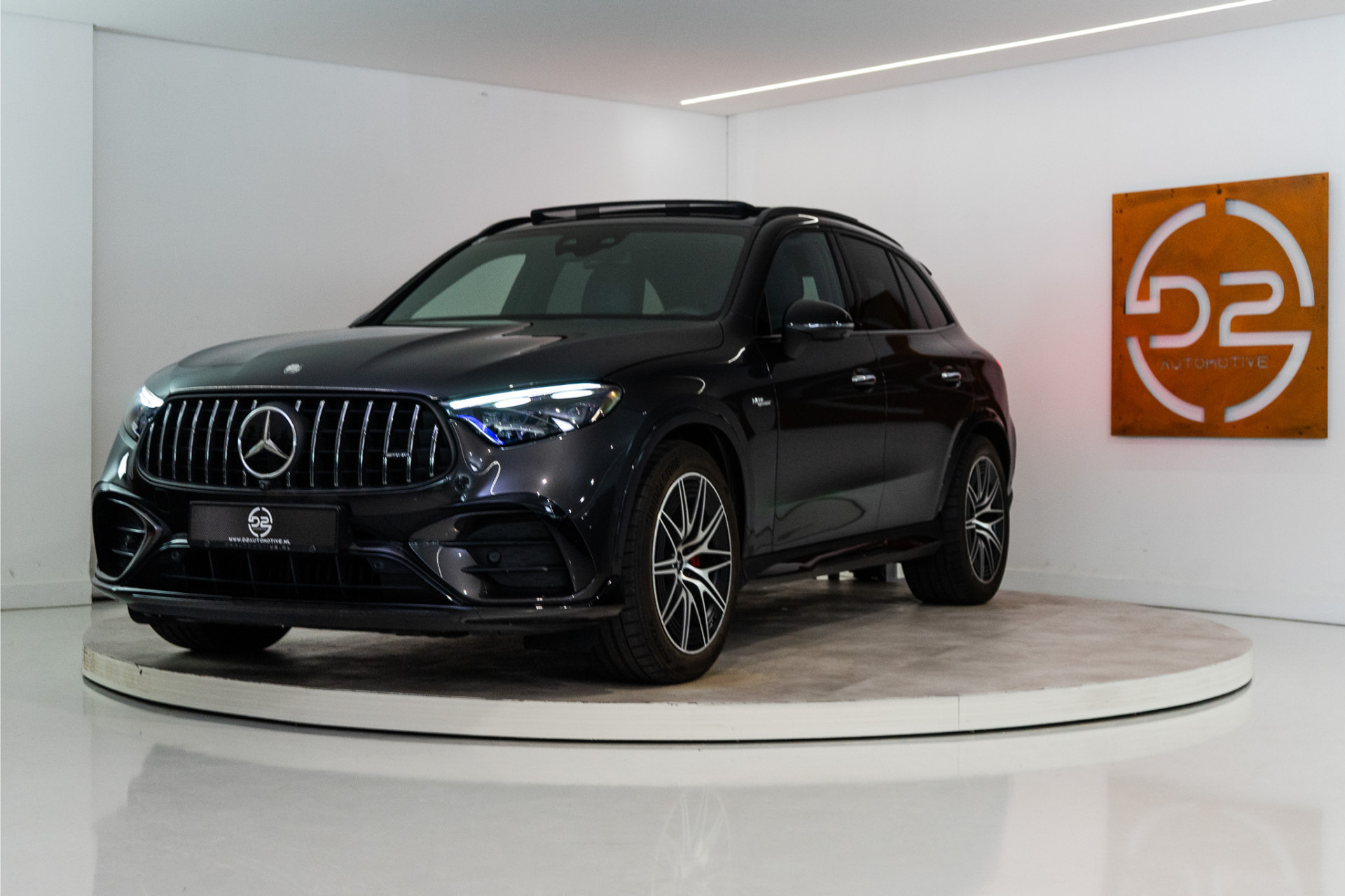 Mercedes-Benz GLC AMG 63 S E Performance Night Edition 680PK | Pano | Burmester | HUD | Keyless | VOL! Fabrieksgarantie 55089631-0.jpg | D2 Automotive