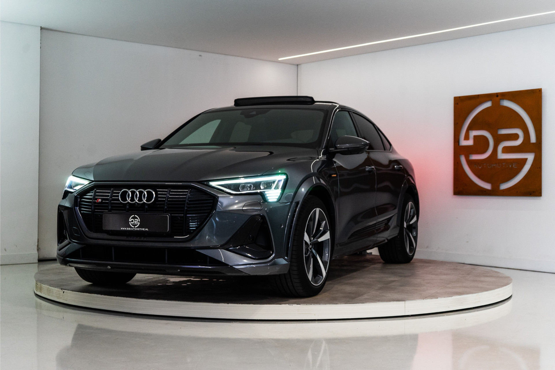 Audi e-tron Sportback S Quattro 95 kWh 504PK | Pano | Sfeer | B&O | ACC | Leder | 12 MND Garantie 55950731-0.jpg | D2 Automotive