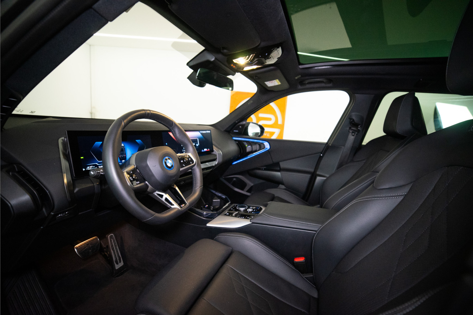 BMW X3 30e xDrive M-Sport 299PK | Sophisto | Glow | Pano | Harman/Kardon | Sfeer | 360 | VOL! Fabrieksgarantie 55951055-23.jpg | D2 Automotive