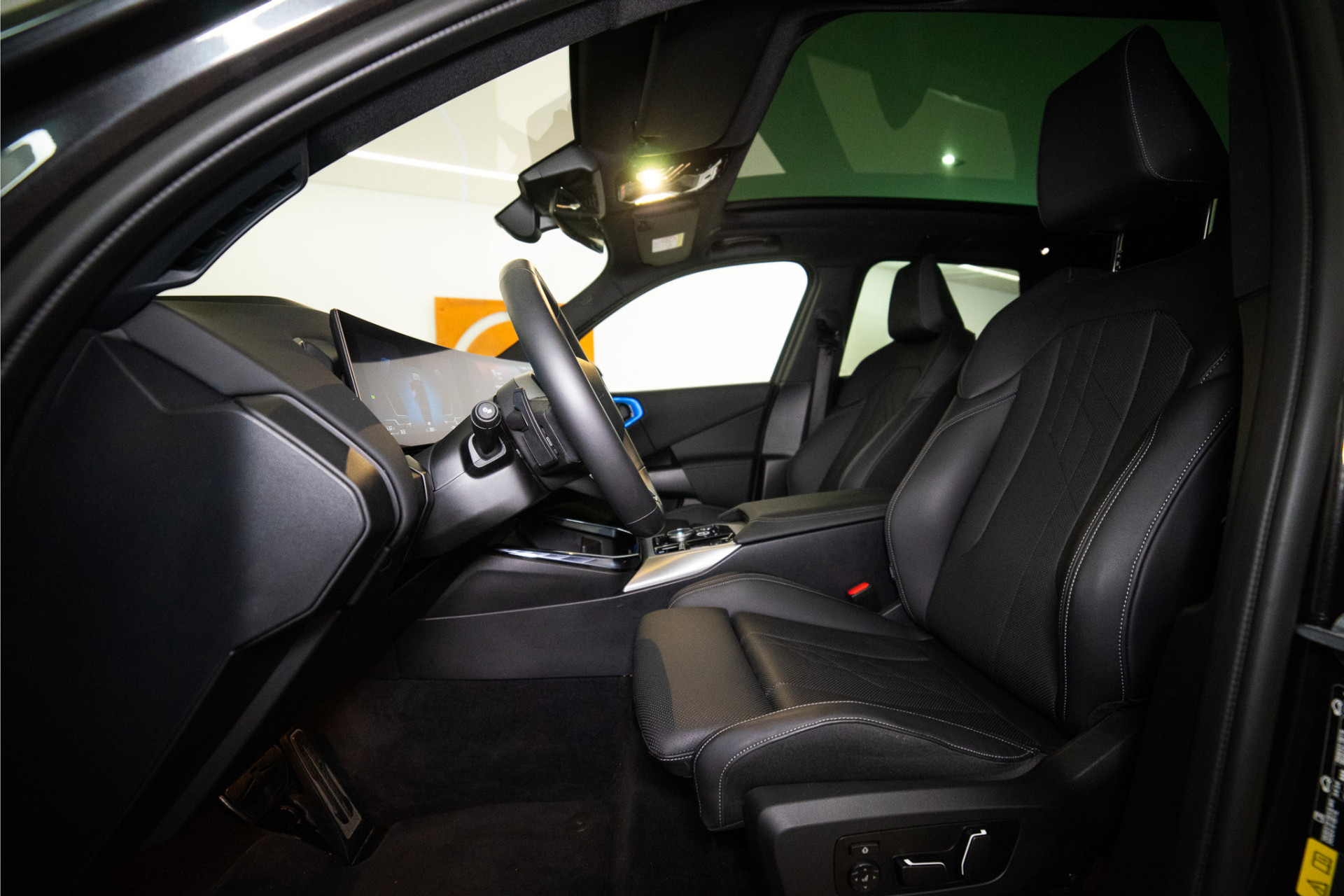 BMW X3 30e xDrive M-Sport 299PK | Sophisto | Glow | Pano | Harman/Kardon | Sfeer | 360 | VOL! Fabrieksgarantie 55951055-27.jpg | D2 Automotive