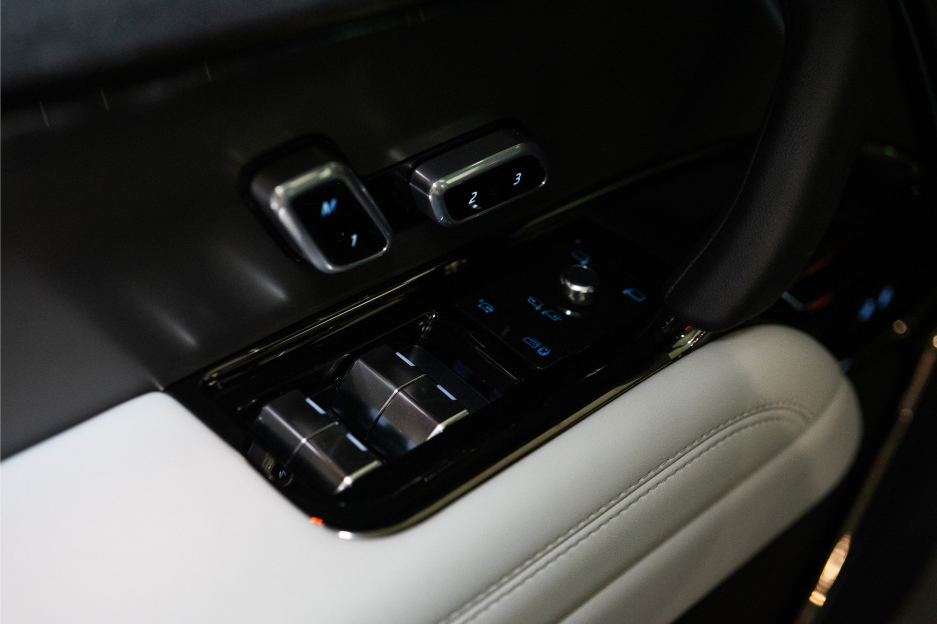 Land Rover Range Rover Sport 3.0 P460e S PHEV 460PK | Borasco Grey | Pano | Sfeer | Meridian | 360 | 5 JAAR FABRIEKSGARANTIE 56489659-35.jpg | D2 Automotive