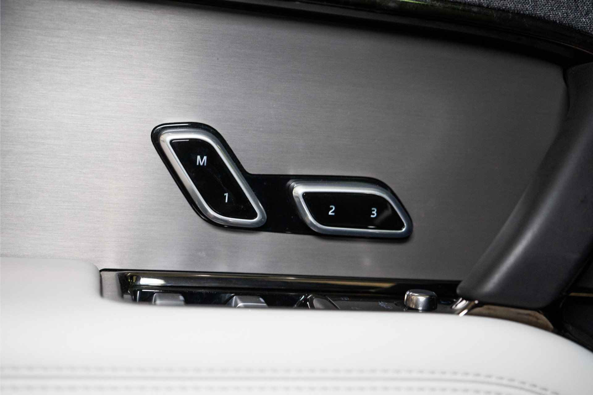 Land Rover Range Rover Sport 3.0 P460e S PHEV 460PK | Borasco Grey | Pano | Sfeer | Meridian | 360 | 5 JAAR FABRIEKSGARANTIE 56489659-36.jpg | D2 Automotive