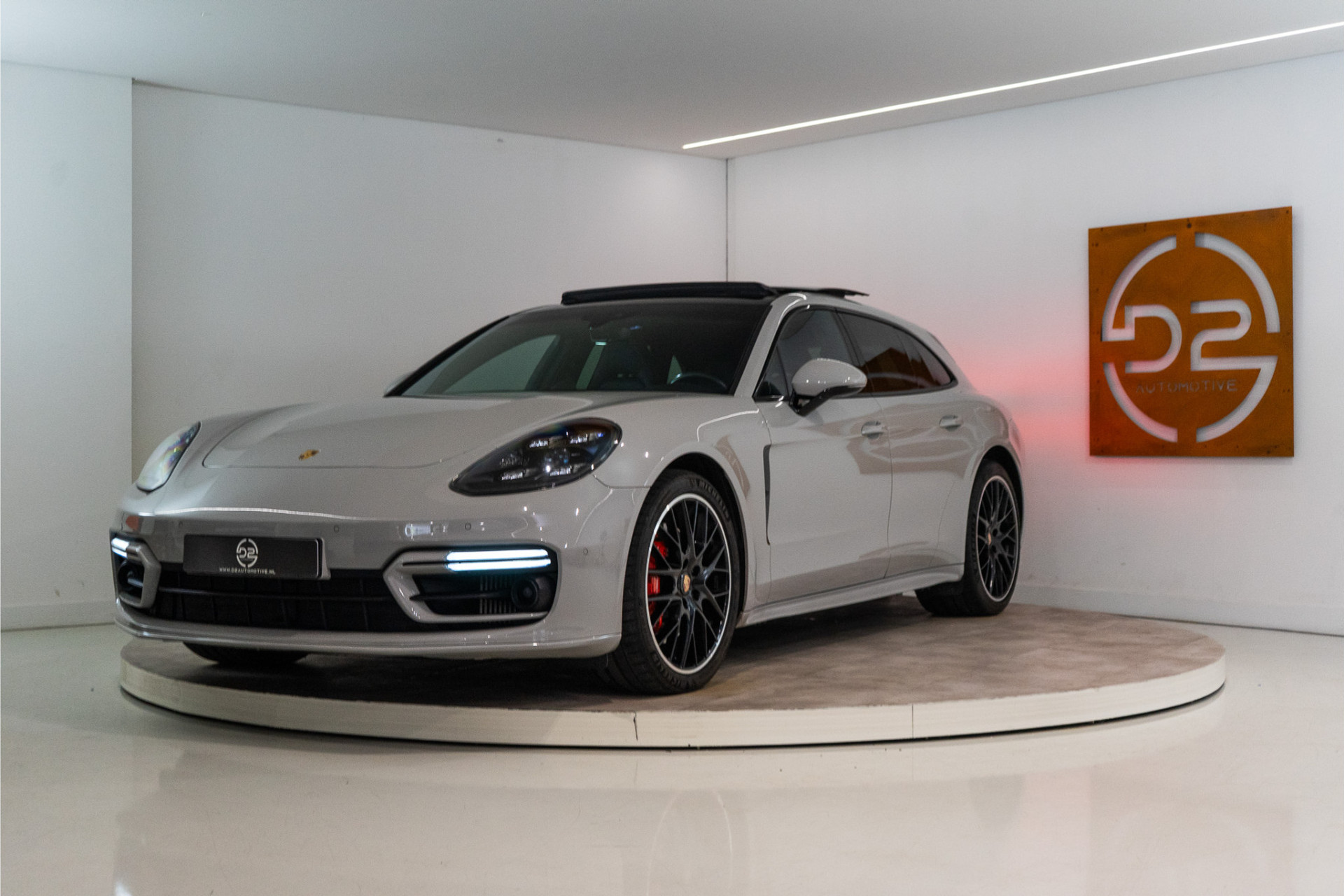 Porsche Panamera Sport Turismo 2.9 4 E-Hybrid Platinum Edition 462PK | Sport Design | Bose | Pano | InnoDrive | 12 MND Garantie 56708104-0.jpg | D2 Automotive