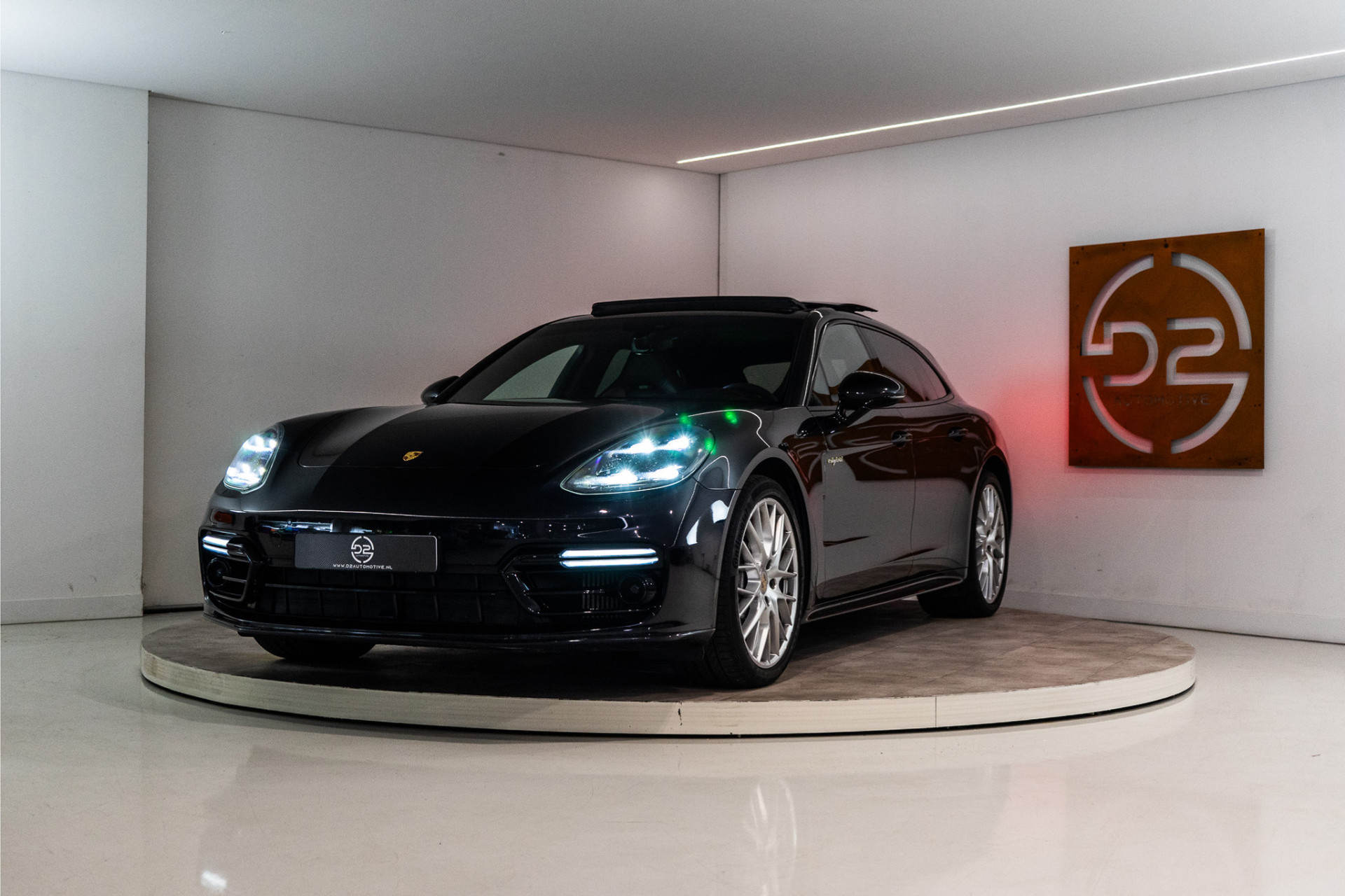 Porsche Panamera Sport Turismo 2.9 4 E-Hybrid 462PK | NL AUTO | Pano | Bose | Achterasbesturing | VOL! 12 MND Garantie 57674871-0.jpg | D2 Automotive